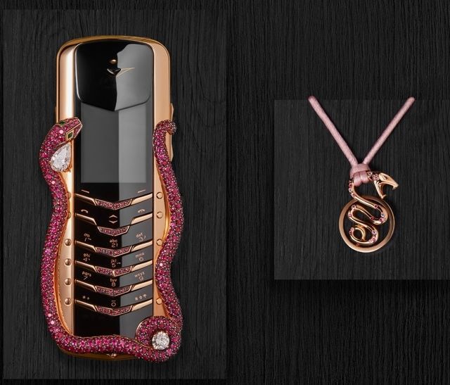 Vertu Signature Cobra Limited Edition