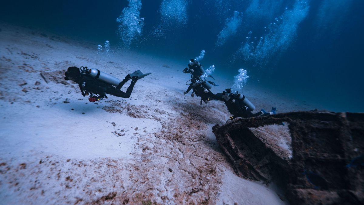 Nie wiadomo, ile osób było na pokładzie zagninonej łodzi