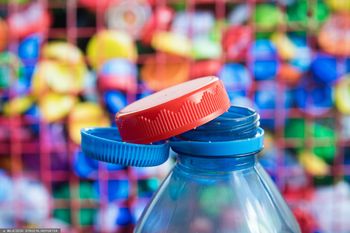 Polska płaci miliardy za plastik. Ten rachunek trafia do Brukseli