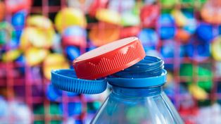 Polska płaci miliardy za plastik. Ten rachunek trafia do Brukseli