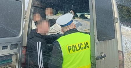 Mołdawianie jechali busami. Taki widok zastali policjanci