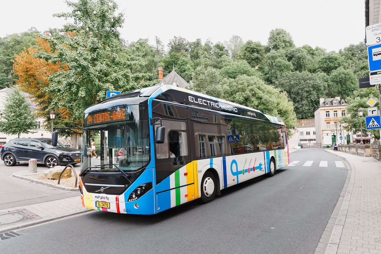 Polska największym eksporterem e-busów w UE. Co jest kluczem do sukcesu?