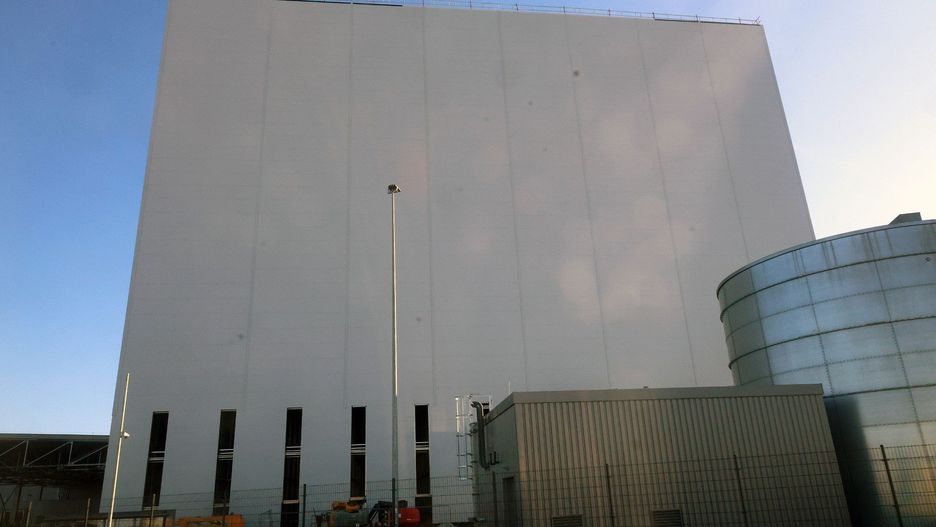 Wśród ponad 4 tys. pracowników biorących udział w badaniu panuje przekonanie o raczej korzystnym wpływie transformacji klimatycznej na gospodarkę.