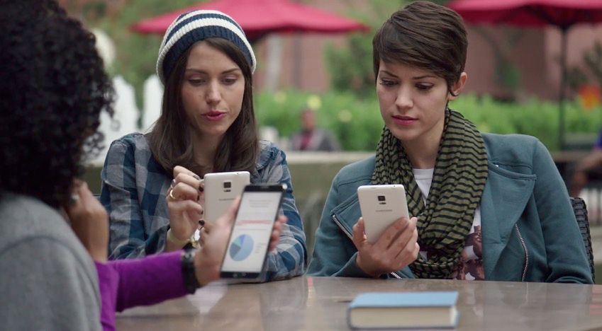 W skrócie: Oppo Mirror 3, fioletowa Xperia Z3 i Lollipop dla smartfonów HTC
