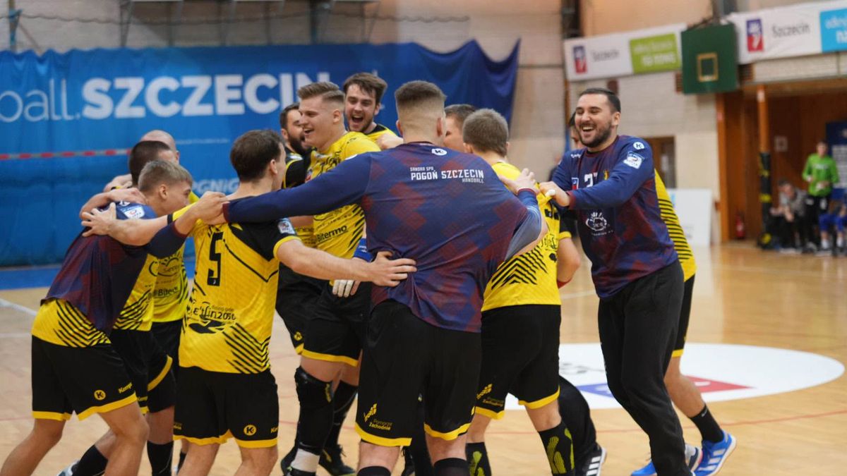 WP SportoweFakty / Kuba Hajduk / Na zdjęciu: szczypiorniści Sandra Spa Pogoni Szczecin