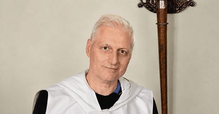 Nadal przyjmuje pacjentów, choć sam walczy z rakiem. Lekarz prosi o pomoc