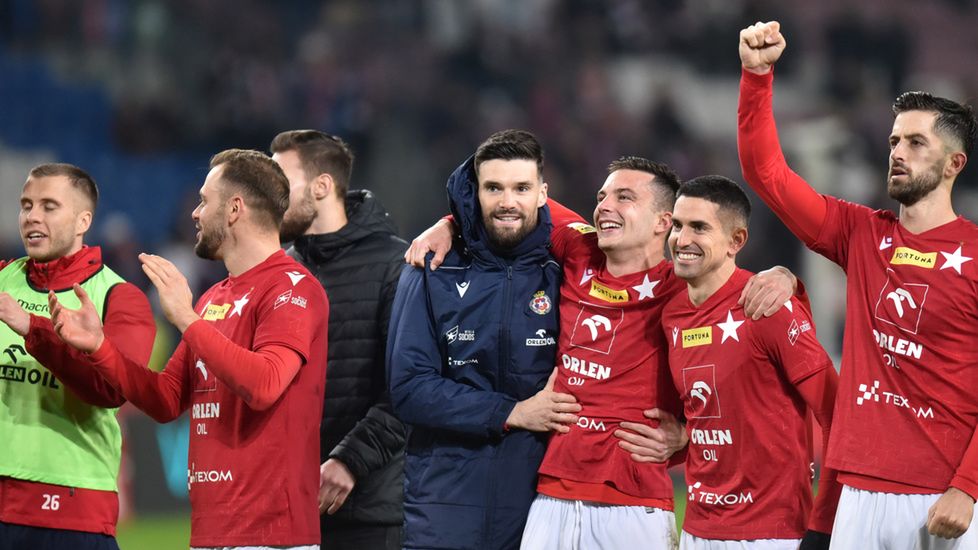 WP SportoweFakty / Krzysztof Porębski / Na zdjęciu: Wisła Kraków w drugiej połowie odwróciła losy meczu ze Zniczem Pruszków