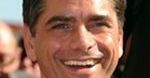 John Stamos gra w ping-ponga z ekipą