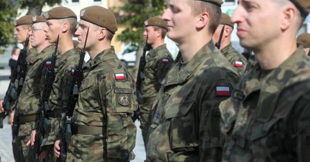 Powrót poboru w Polsce? Polacy wskazują jasno