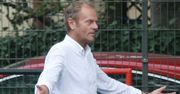 Donald Tusk przyłapany przed własnym domem. Nie wiedział, że robią mu zdjęcia