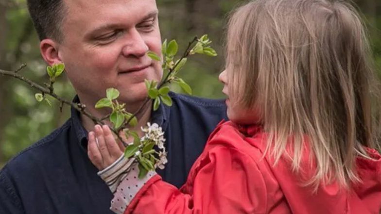 Szymon Hołownia nadał córkom WYJĄTKOWE imiona. Jedno z nich Polacy wybierają niezwykle rzadko