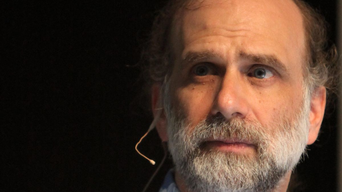 Bruce Schneier, ekspert w dziedzinie bezpieczeństwa w sieci
