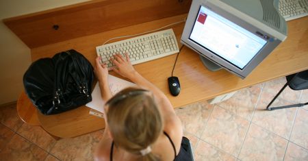 Piekło na Śląskim Uniwersytecie Medycznym. "Profesor podszedł do mnie od tyłu i zaczął całować po szyi"