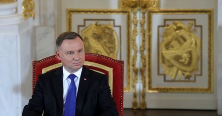 Jakub Żulczyk nazwał Andrzeja Dudę "debilem". "Prezydent ma do siebie dystans"