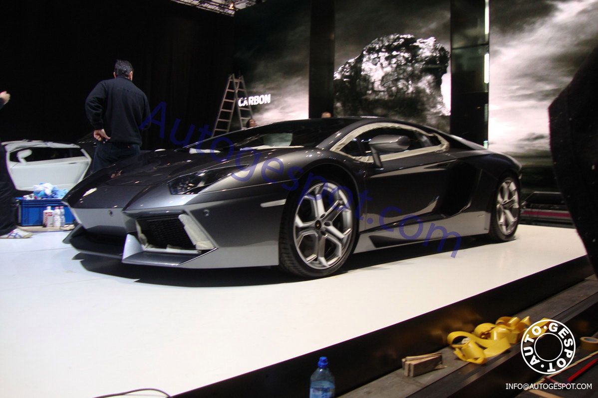 Lamborghini LP700-4