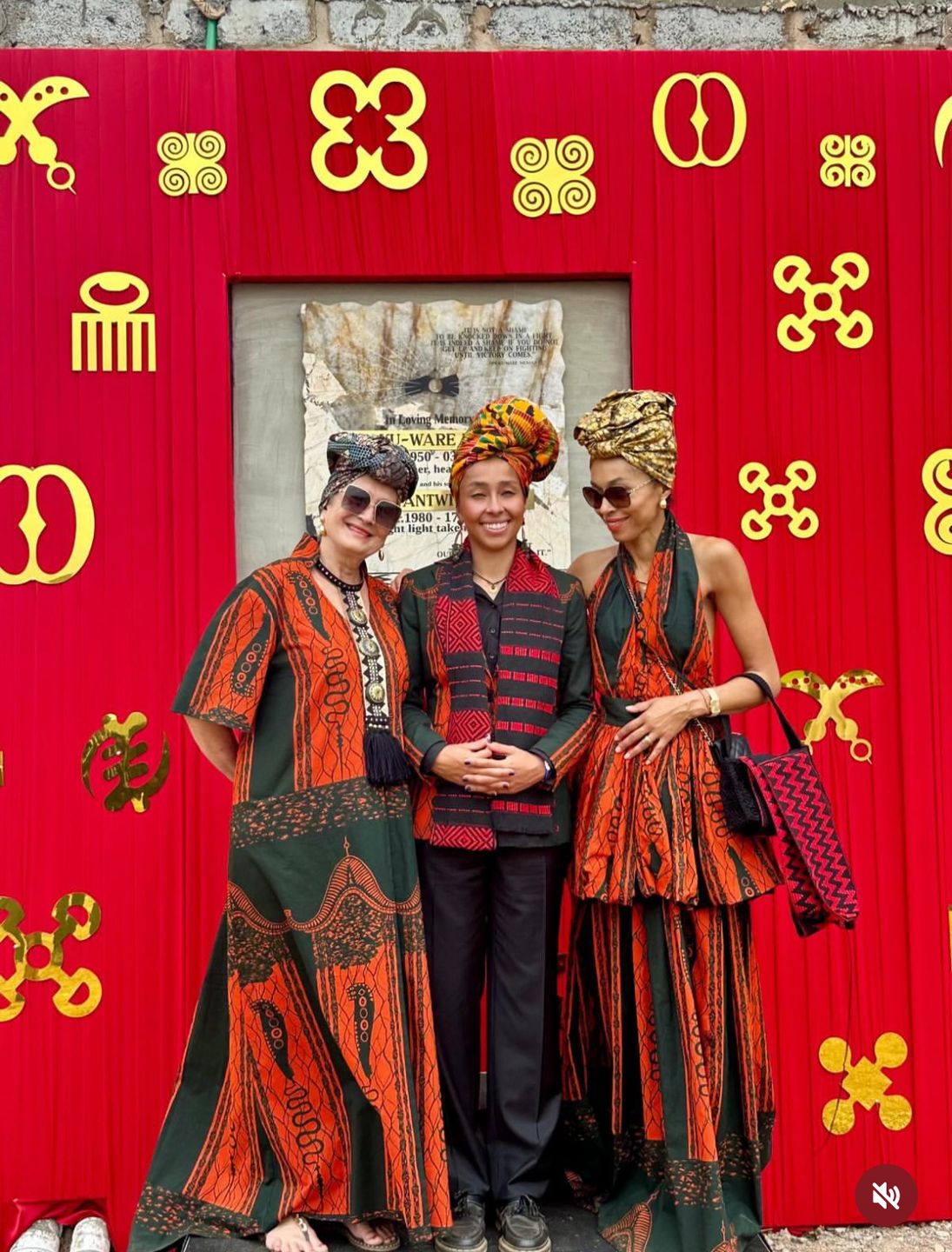 Omenaa Mensah upamiętniła ojca