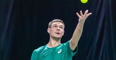 Kamil Majchrzak w drugiej rundzie. Magda Linette też ze zwycięstwem