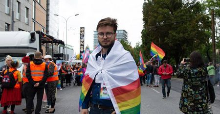 Marsz Równości 2019 przeszedł przez Lublin. Kolory tęczy, muzyka i mnóstwo policji – ZDJĘCIA, WIDEO