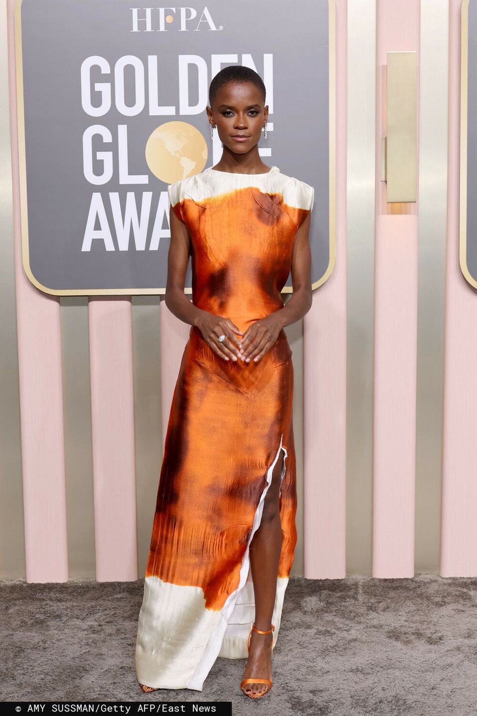 Letitia Wright – Złote Globy 2023, kreacja: Prada