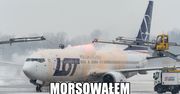 Morsujący samolot. PLL LOT dołącza do internetowego trendu