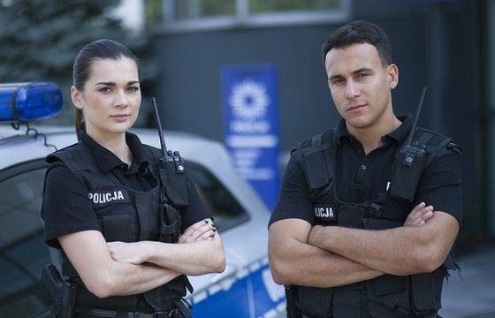 „Policjantki i policjanci”, „Święty” i „Sprawiedliwi - Wydział Kryminalny” od 31 sierpnia w Czwórce (wideo)