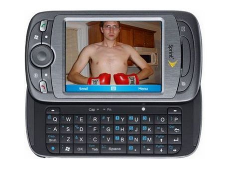 Sprzedawca sieci Sprint częstował klientkę nagimi zdjęciami 1