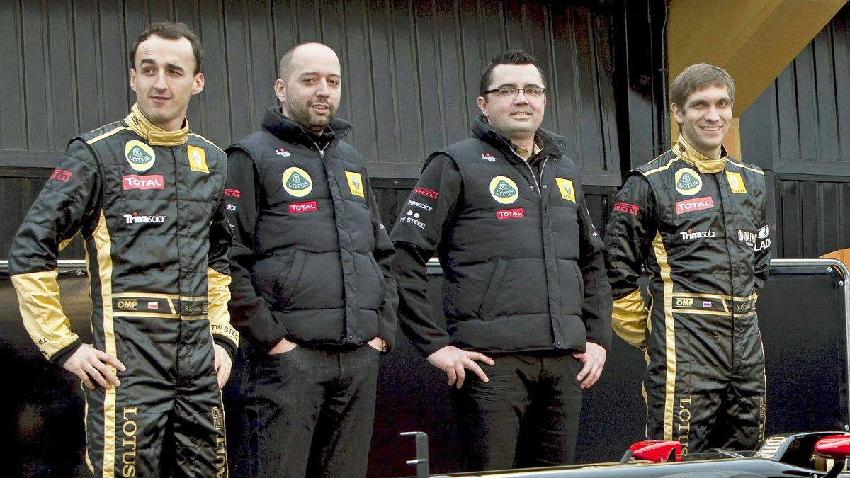 PAP/EPA / EPA/BIEL ALINO / Na zdjęciu: od lewej Robert Kubica, Gerard Lopez, Eric Boullier i Witalij Pietrow
