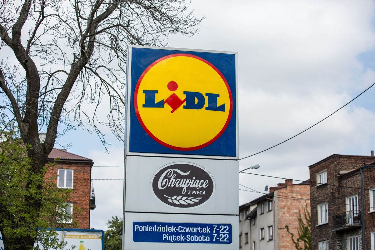 Lidl Polska wycofuje wskazaną partię ziemniaków, po otrzymaniu wyników badań - informuje GIS