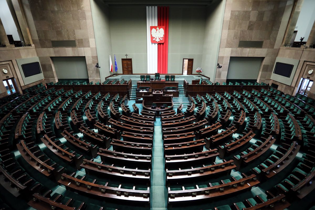 Spór o miejsca na sali obrad Sejmu. Konfederacja nie chce siedzieć z tyłu