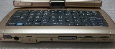 LonMID M100 - pół netbook, pół smartphone 1