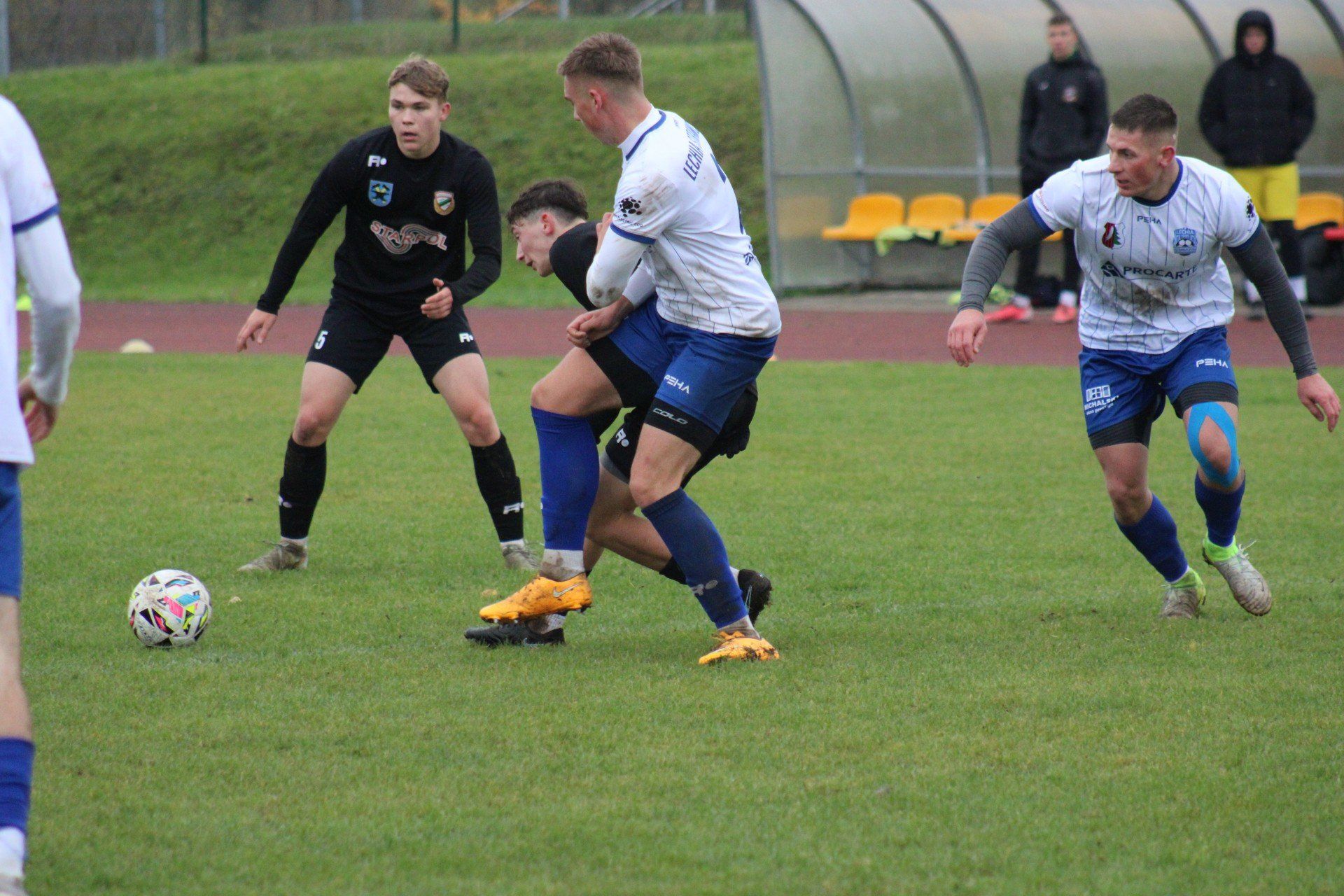 Star II Starachowice pokonał ostatnio Lechię Strawczyn 3:1 na wyjeździe