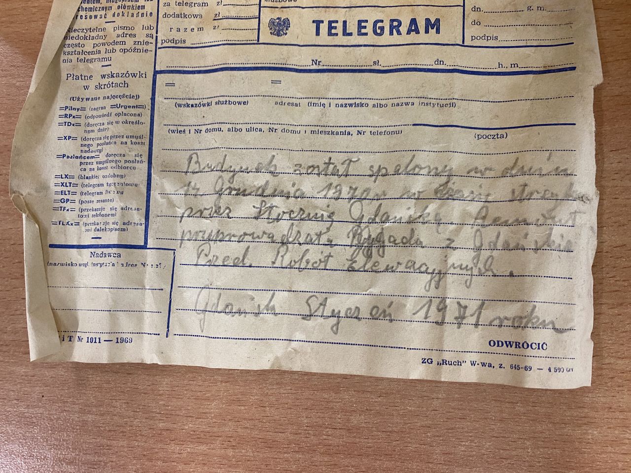 Gdańsk. W murach dworca znaleziono butelkę z telegramem