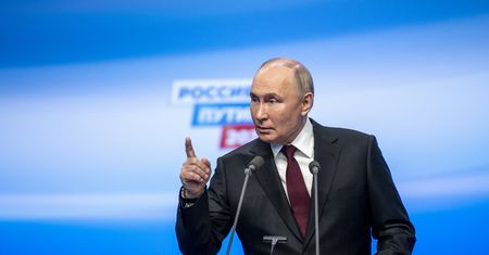 Putin znów prezydentem. "Nic nie stoi na przeszkodzie, żeby iść za ciosem"
