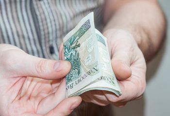 288 zł co miesiąc po osiągnięciu wieku emerytalnego. Kto może dostać?