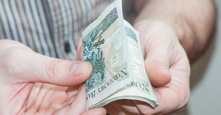 288 zł co miesiąc po osiągnięciu wieku emerytalnego. Kto może dostać?