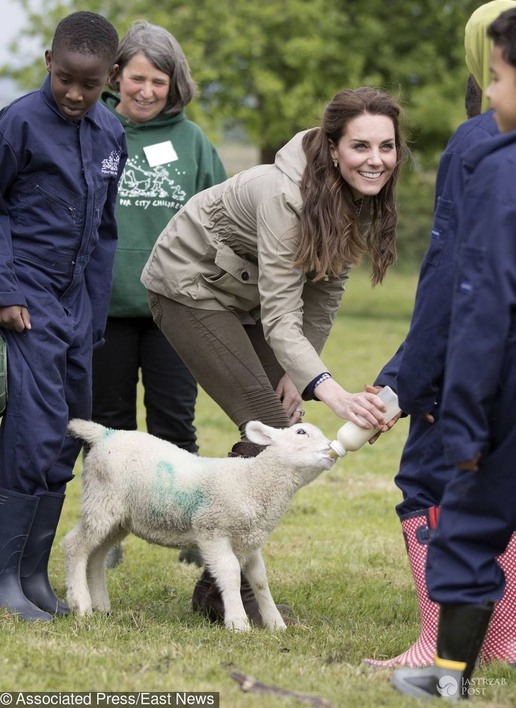 Księżna Kate na sportowo i w niedbałej fryzurze
