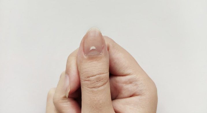 Manicure paznokci