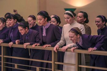 "Testamenty". Dyktatorów pogonią nastoletnie dziewczyny