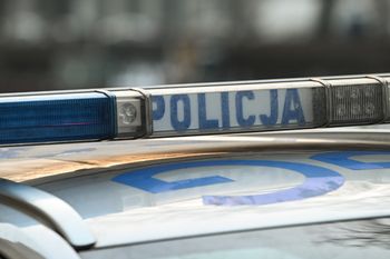 Ciała matki i córki znalezione w mieszkaniu. Śledczy badają hipotezy