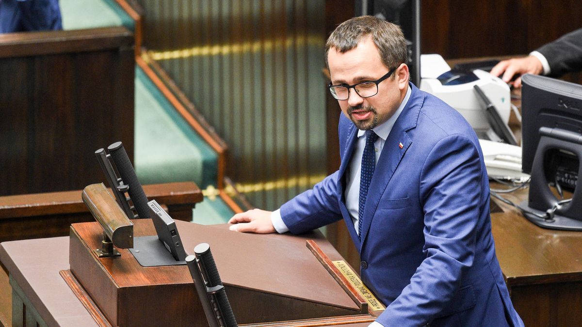 - Przyjąłem taką taktykę, że trzeba mu dać mówić. Świadek, który dużo mówi pod przysięgą, to skarb dla przesłuchującego - powiedział poseł PiS.