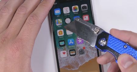 iPhone X w ekstremalnym teście wytrzymałości