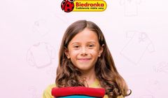 Do sklepów Biedronka będzie można oddać niepotrzebne ubrania