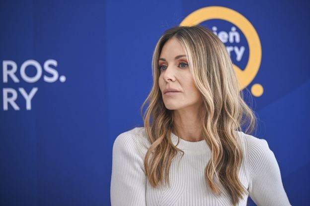 Kinga Rusin odpowiada i DZIĘKUJE Robertowi Kozyrze. Wcześniej ją pochwalił i uderzył w Rozenek: "Skrytykował NIEUDANY "EKSPERYMENT""