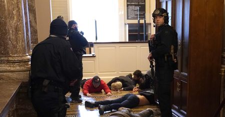 USA. Chaos w Waszyngtonie przez protesty zwolenników Trumpa