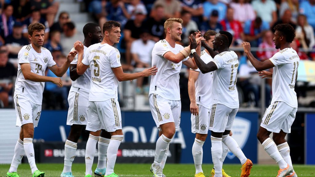 Getty Images / Lars Baron / Na zdjęciu: piłkarze Bayernu Monachium