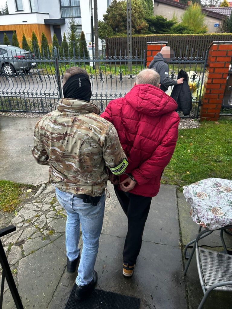 Oszustwo "na policjanta". 57-latek trafił do aresztu