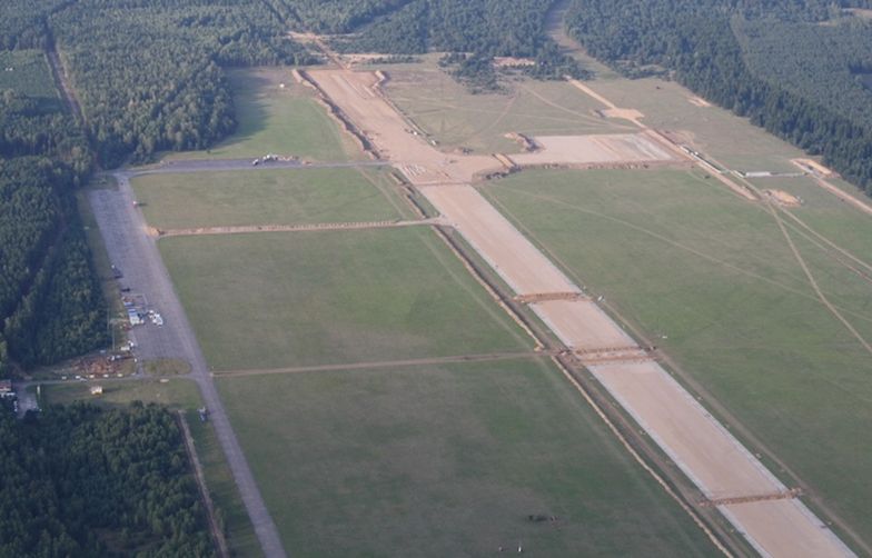 Lotnisko w Olsztynie dostało grunty. Dzięki temu będzie mogło zarabiać