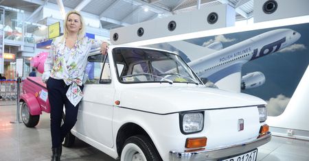 Zlicytowali słynnego Fiata 126p Toma Hanksa. Kwota robi wrażenie