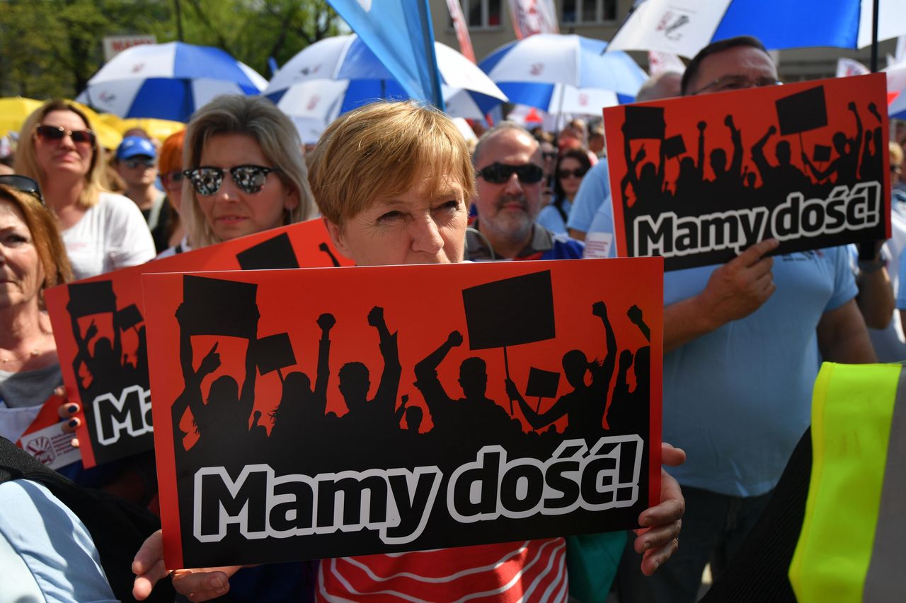 Nauczyciele masowo odchodzą z zawodu. "Podwyżki były żenujące. Mamy dość hejtu"