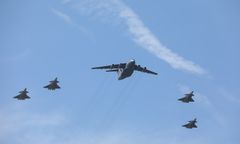 Pekin demonstruje siłę. Manewry "dekapitacyjne" wymierzone w Tajwan